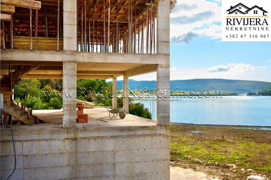 Prodaja, jednosoban stan, 32m², Tivat, Crna Gora