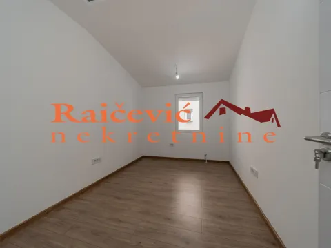 Prodaja, trosoban stan, 83m², Profesorska Kolonija, Palilula Sve Podlokacije - image 18