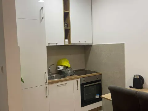 Izdavanje, garsonjera, 28m², Stara Varoš, Podgorica - image 2