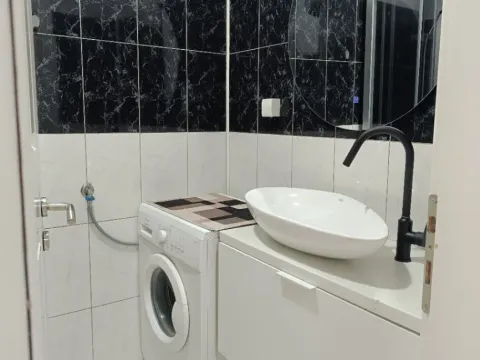 Rent, two bedroom apartment, 70m², Podgorica, Crna Gora - image 13