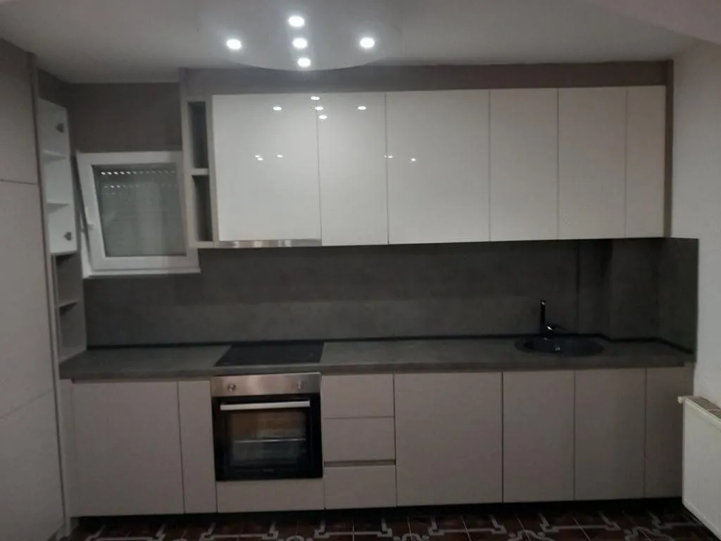 Izdavanje, dvosoban stan, 85m², Gorica C, Podgorica