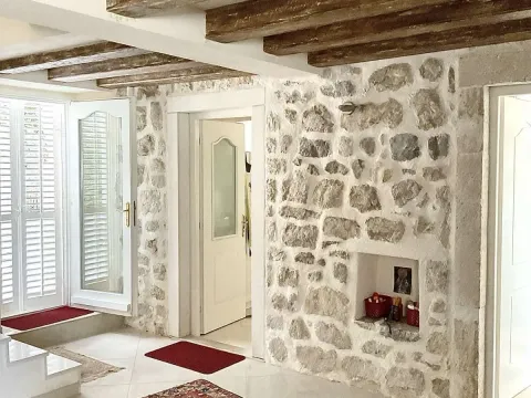 Prodaja, kuća, 208m², Perast, Kotor - image 27