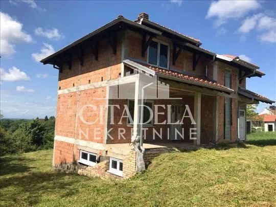 Prodaja, kuća, 316m², Lisović, Barajevo