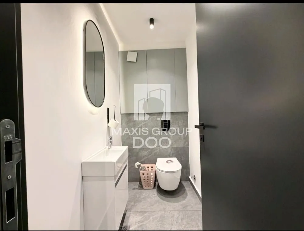 Rent, office space, 563m², Savski Venac, Beograd
