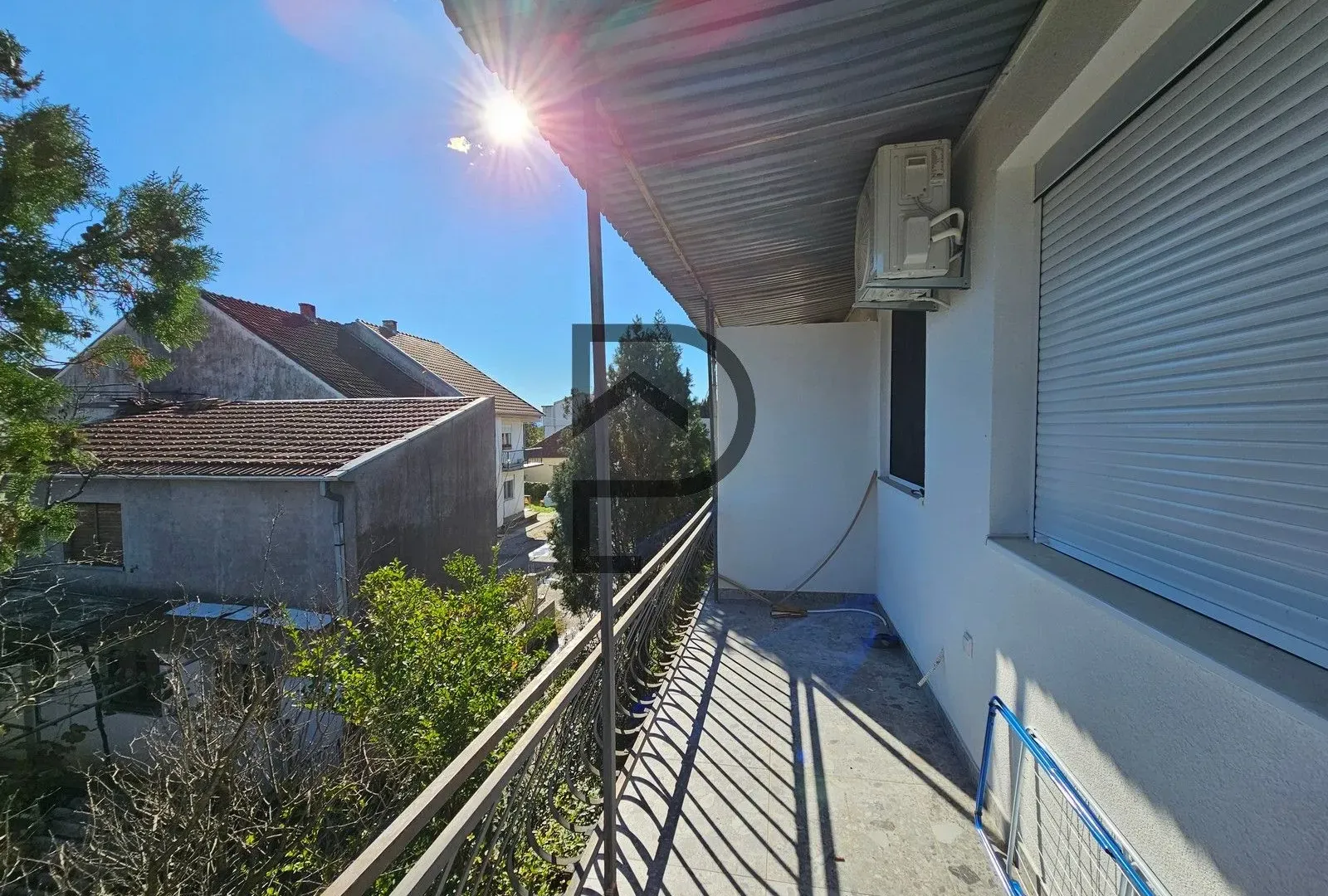 Izdavanje, dvosoban stan, 91m², Gornja Gorica, Podgorica