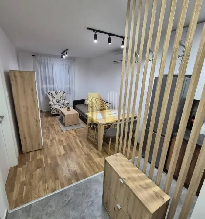 Izdavanje, jednosoban stan, 38m², Centar, Subotica