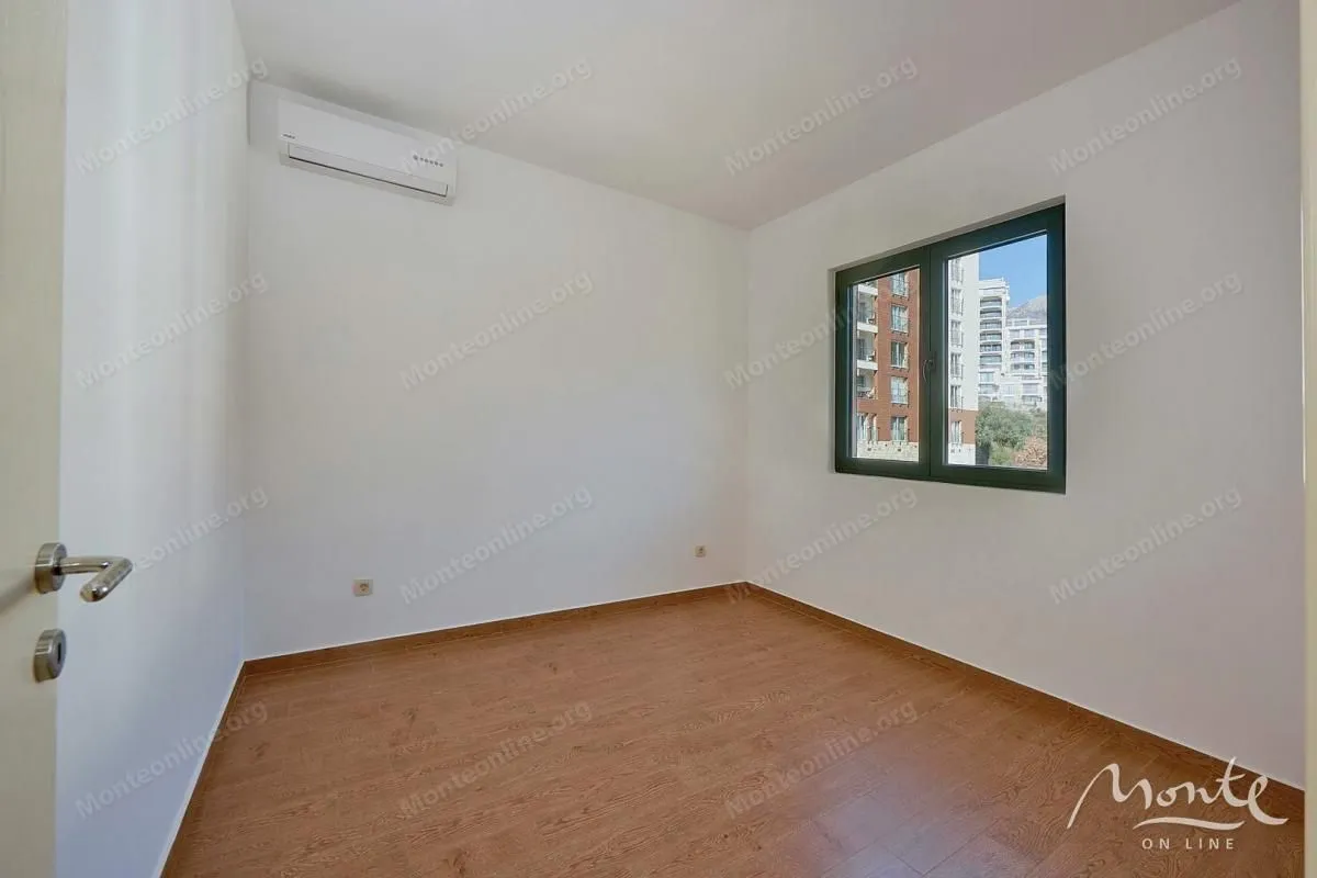 Sale, two bedroom apartment, 63m², Bečići, Budva