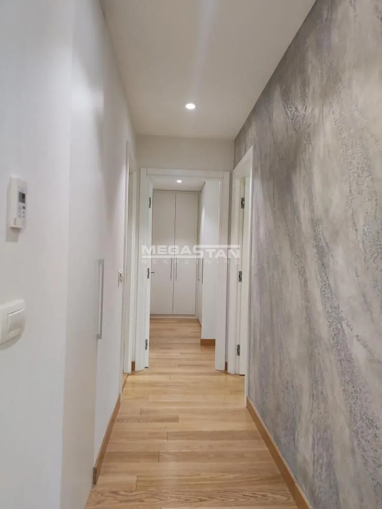 Prodaja, trosoban stan, 94m², Savski Venac, Beograd