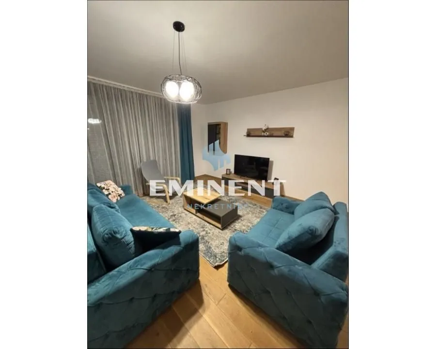 Izdavanje, dvosoban stan, 61m², Zemun Gornji Grad, Zemun Sve Podlokacije