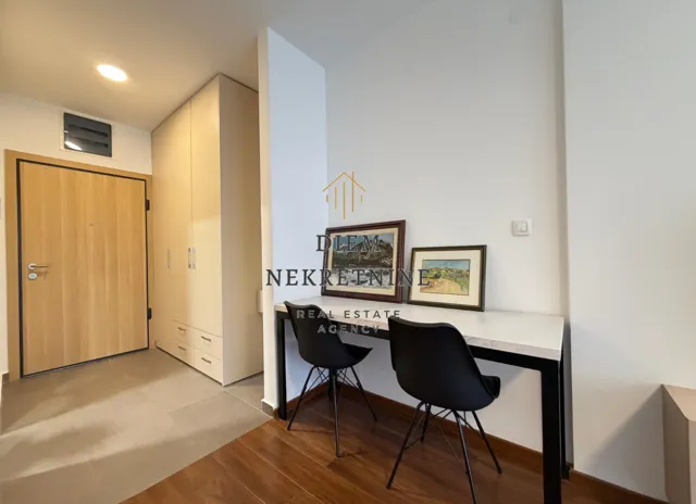 Izdavanje, garsonjera, 28m², Master Kvart, Podgorica