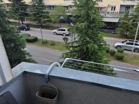 Izdavanje, garsonjera, 25m², Stari Aerodrom, Podgorica - image 12