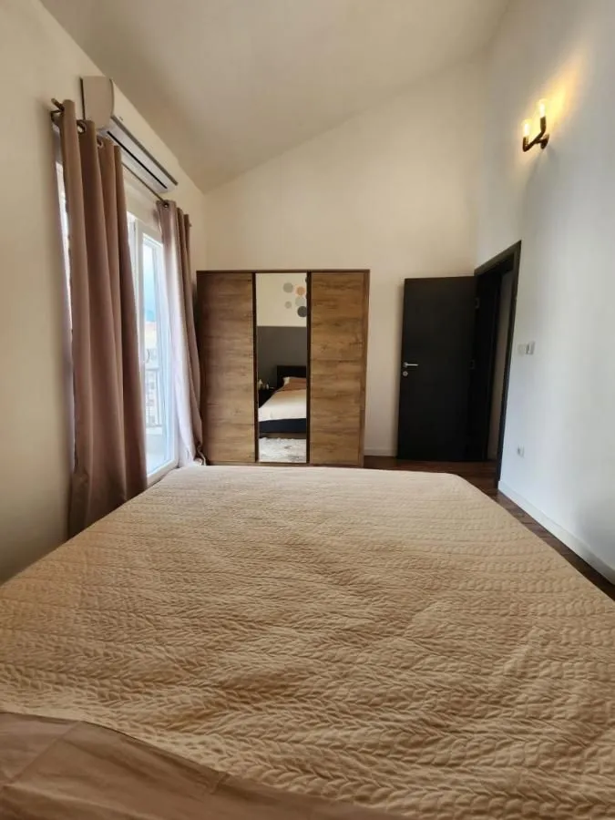 Rent, three bedroom apartment, 75m², Seljanovo, Tivat