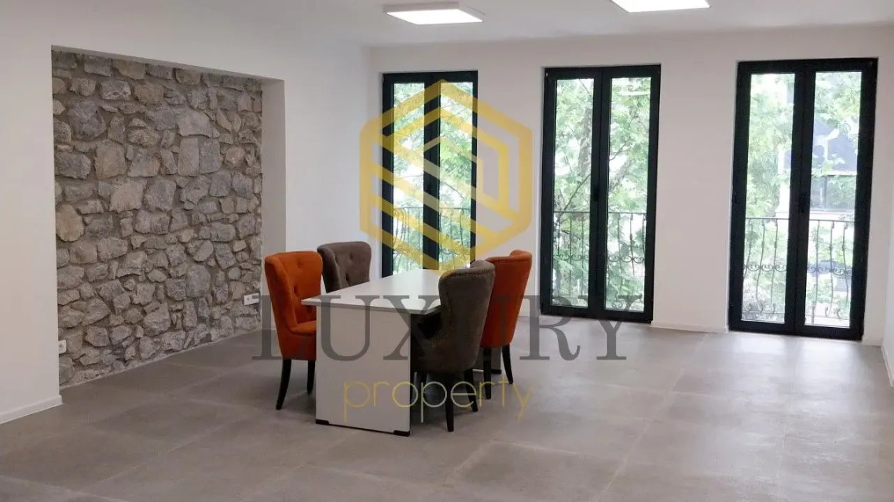 Rent, office space, 120m², Centar, Podgorica