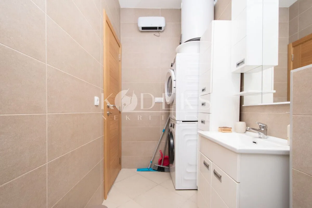 Rent, one bedroom apartment, 61m², Centar, Podgorica