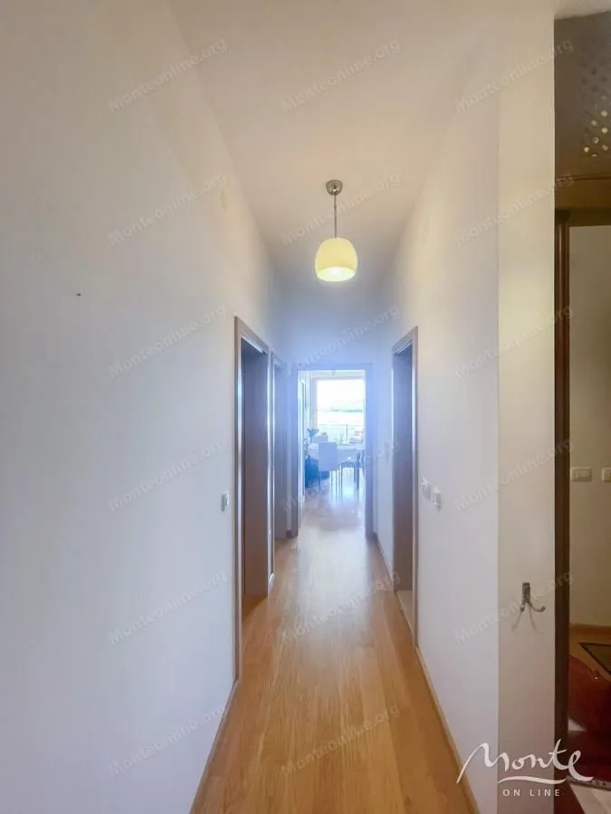 Sale, three bedroom apartment, 98m², Bečići, Budva