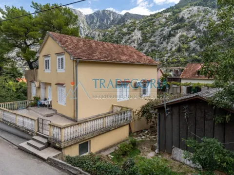 Prodaja, kuća, 170m², Škaljari, Kotor - image 45