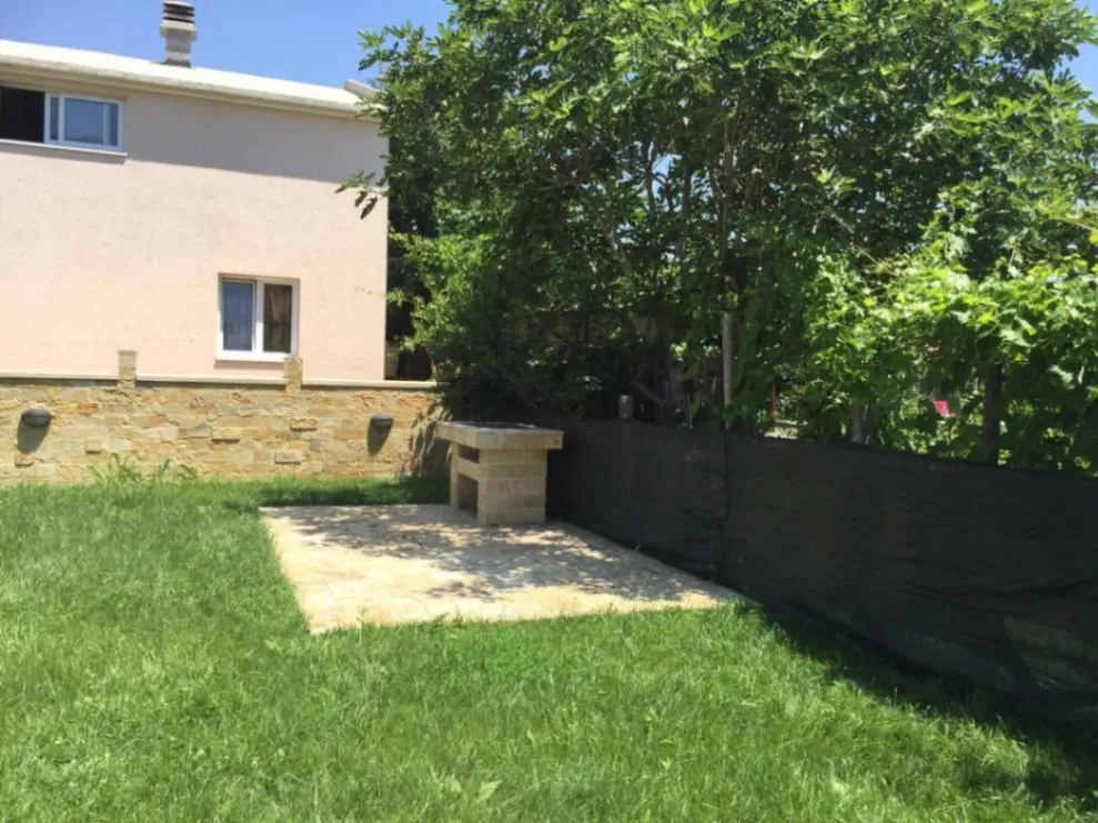 Rent, house, 320m², Gornja Gorica, Podgorica