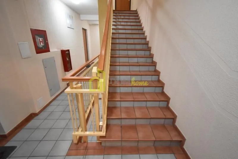 Izdavanje, trosoban stan, 117m², Preko Morače, Podgorica