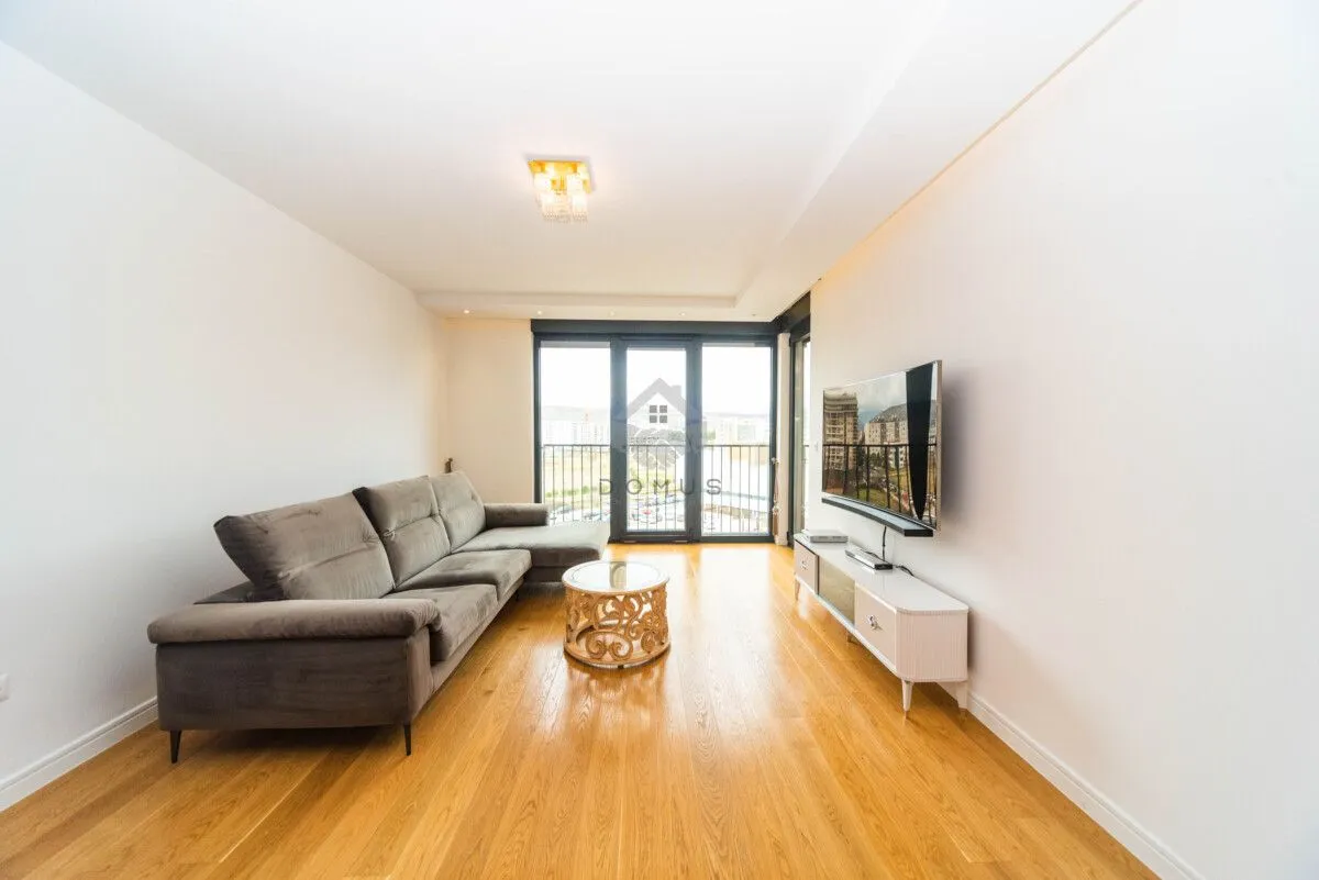 Izdavanje, trosoban stan, 108m², Podgorica, Crna Gora