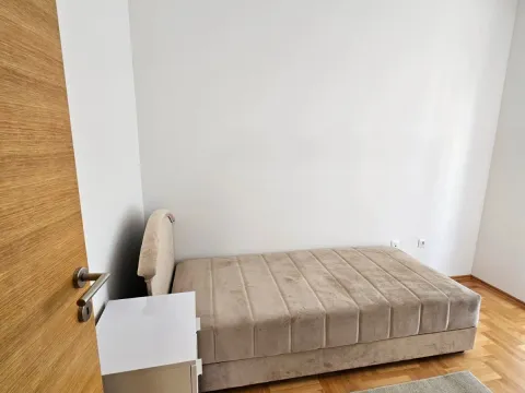 Izdavanje, trosoban stan, 78m², Dubovica, Budva - image 8