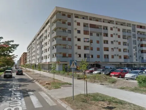 Prodaja, jednosoban stan, 41m², Stari Aerodrom, Podgorica - image 1