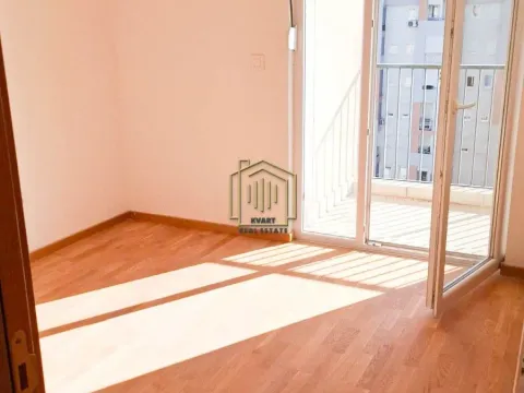 Sale, two bedroom apartment, 72m², Stari Aerodrom, Podgorica - image 4