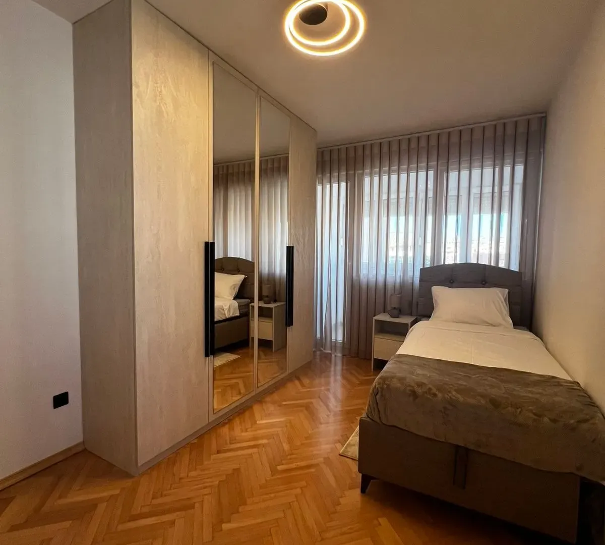 Izdavanje, trosoban stan, 103m², Preko Morače, Podgorica