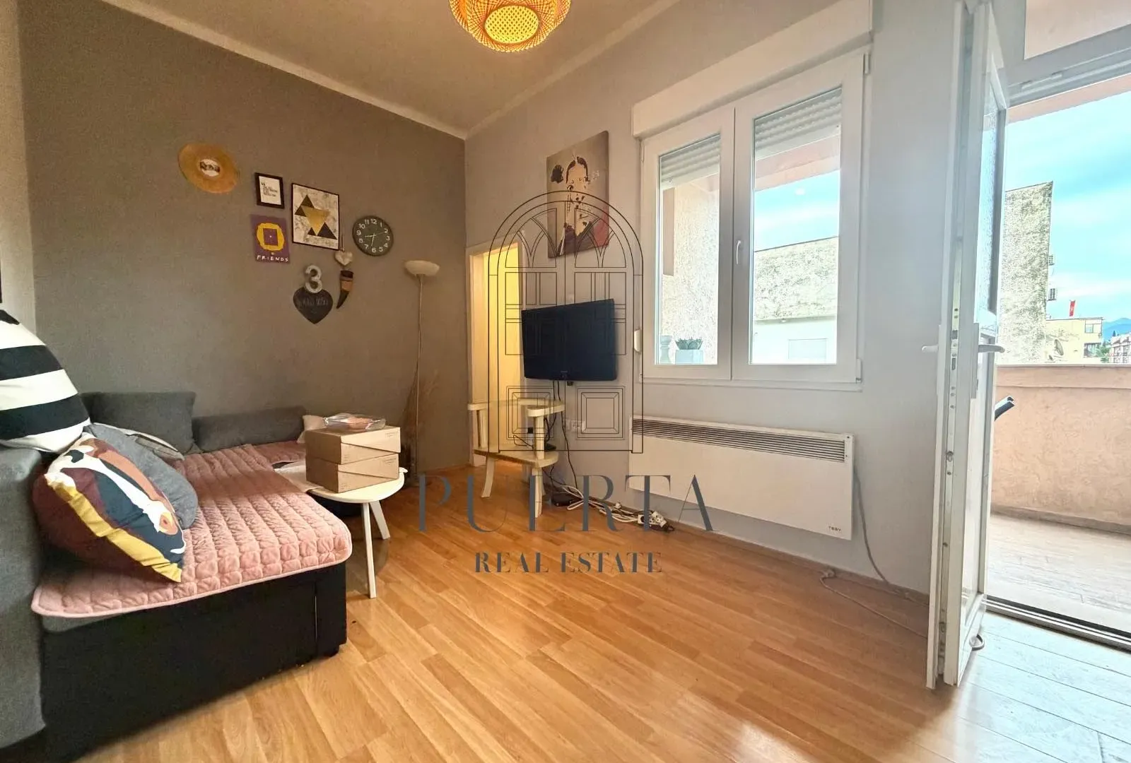 Prodaja, trosoban stan, 70m², Centar, Podgorica