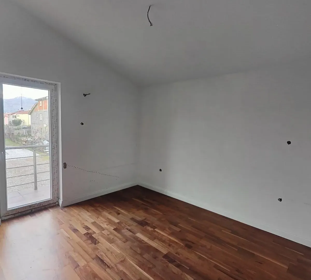 Prodaja, kuća, 250m², Karaburško Polje, Podgorica