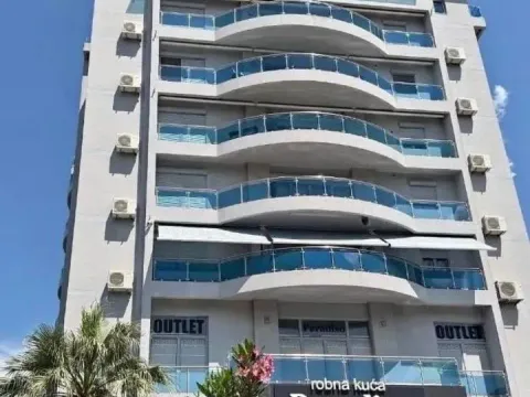 Sale, one bedroom apartment, 65m², Centar, Bar - image 3