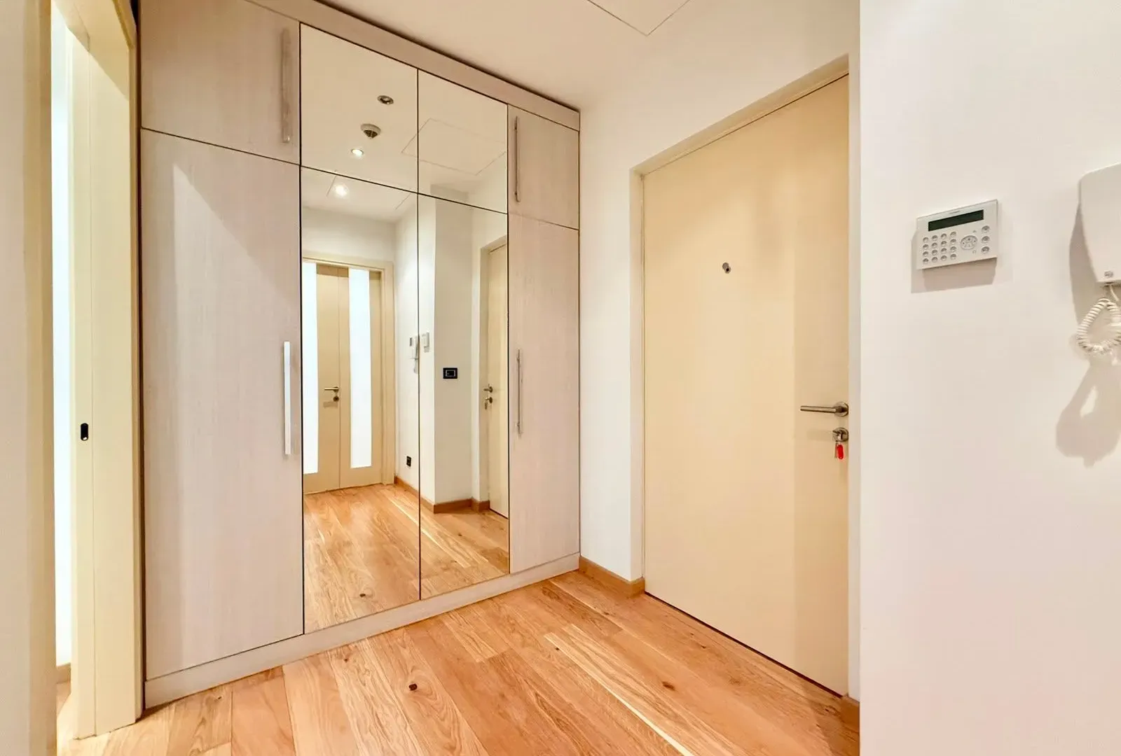 Rent, two bedroom apartment, 126m², Kod Capital Plaze, Podgorica