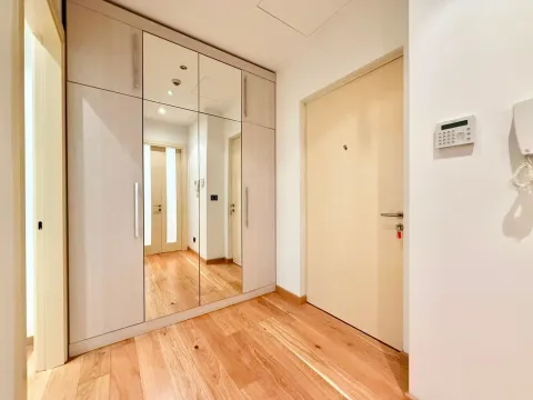 Rent, two bedroom apartment, 126m², Kod Capital Plaze, Podgorica - image 10