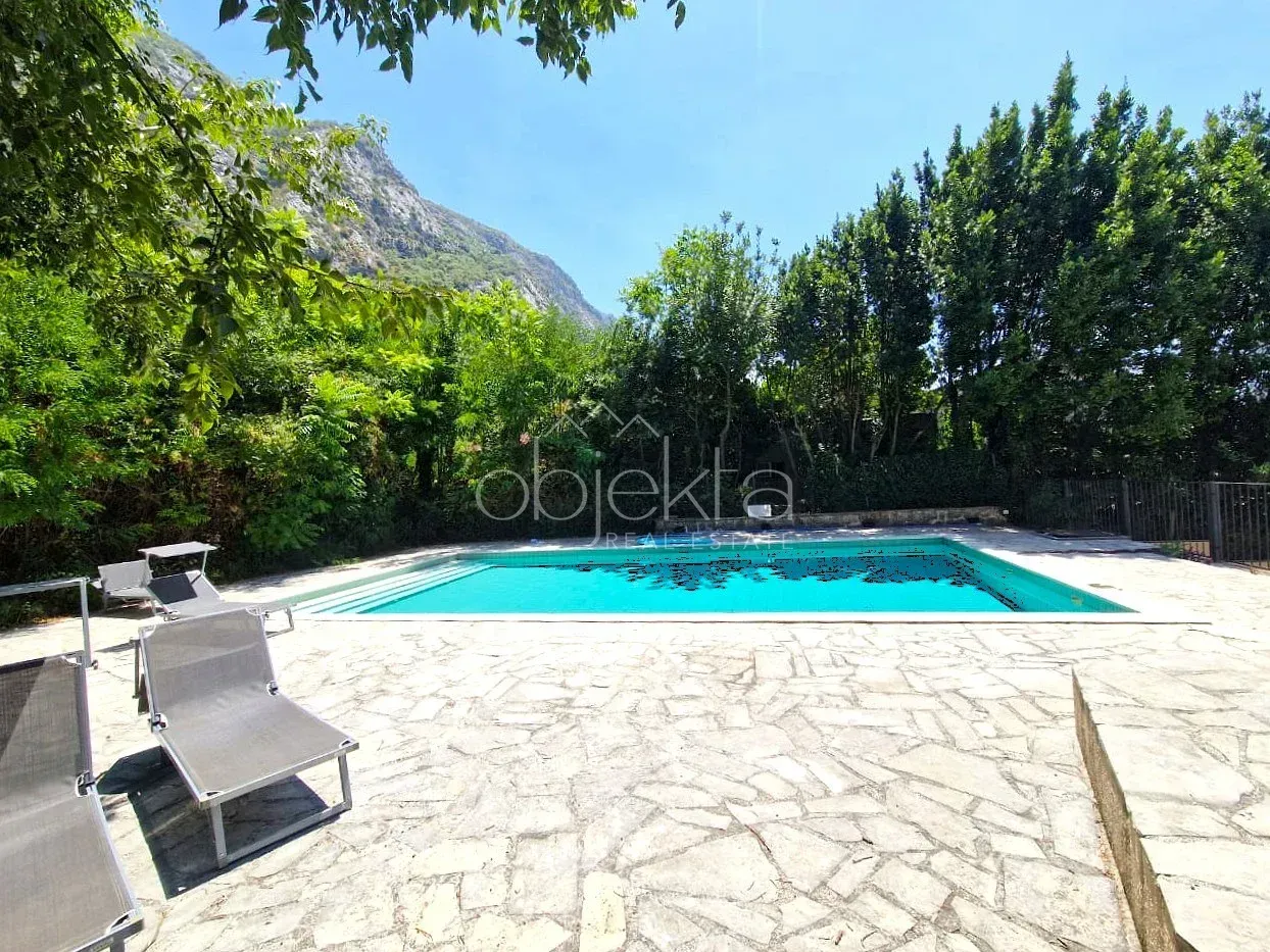 Prodaja, dvosoban stan, 82m², Kotor, Crna Gora
