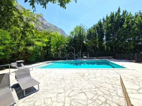 Prodaja, dvosoban stan, 82m², Kotor, Crna Gora - image 2