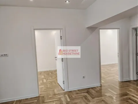Prodaja, četvorosoban stan, 80m², Vračar Sve Podlokacije, Beograd - image 3