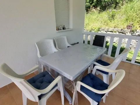 Izdavanje, trosoban stan, 87m², Seljanovo, Tivat - image 5