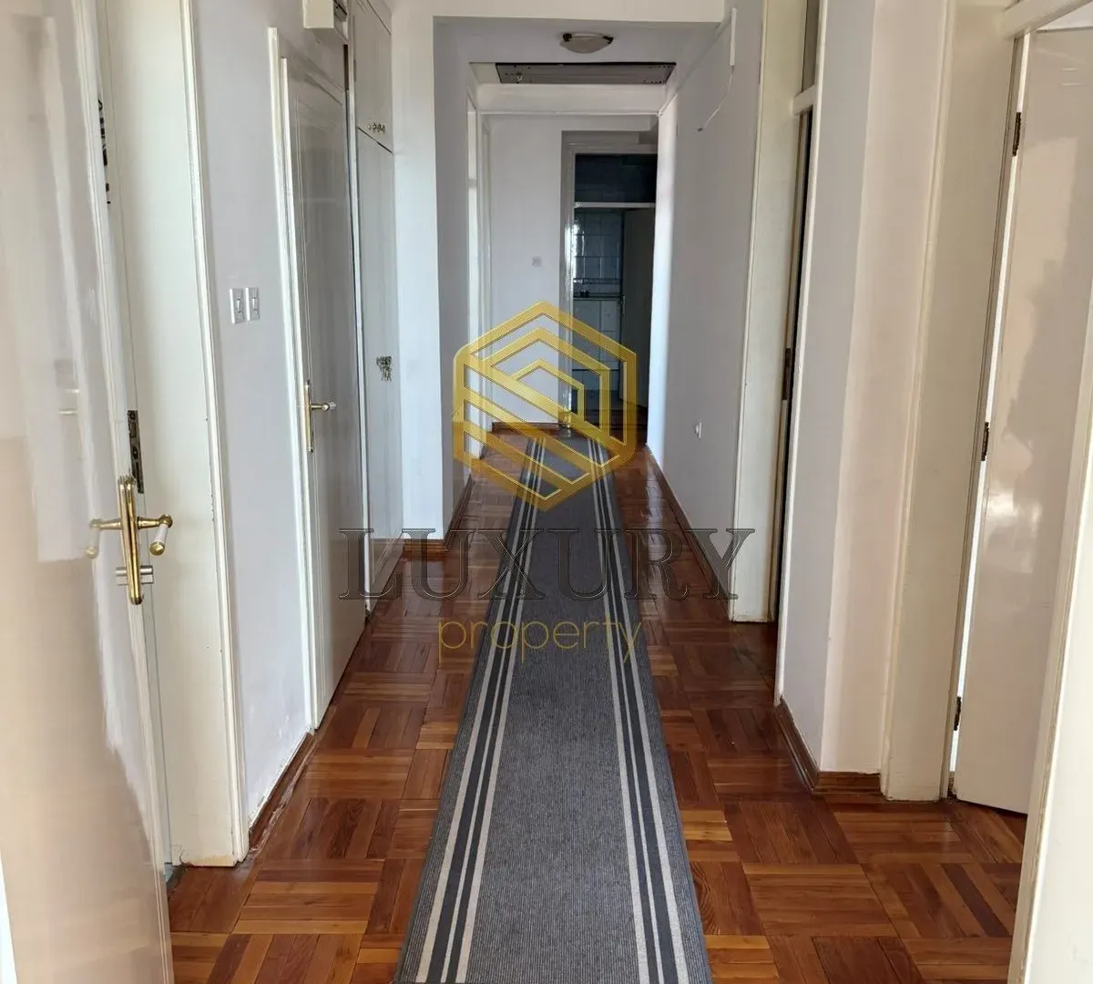 Rent, office space, 130m², Centar, Podgorica