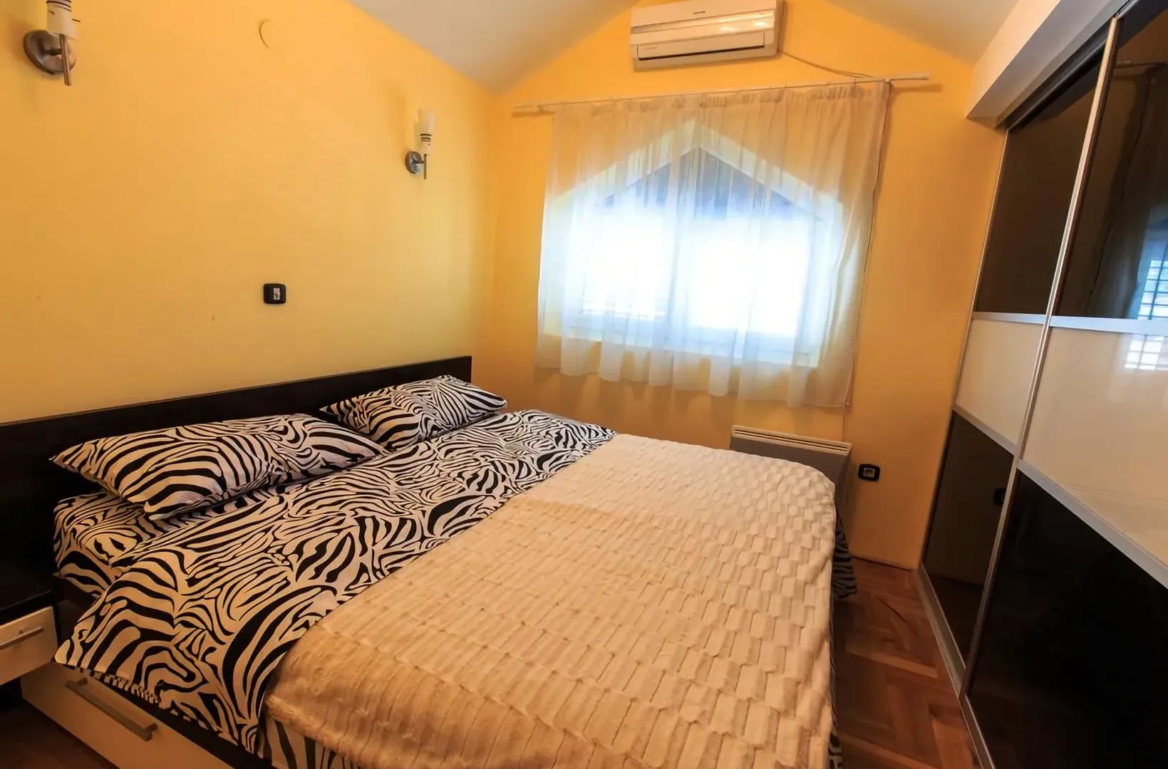 Prodaja, stan, 79m², Kotor, Crna Gora