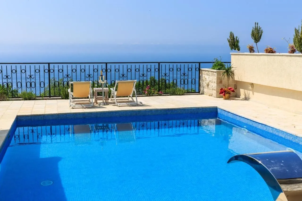 Sale, house, 185m², Reževići, Budva