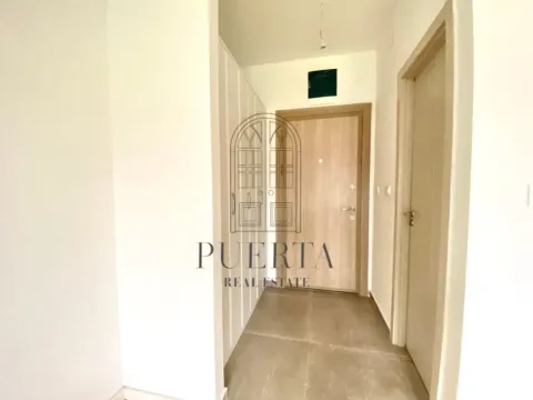 Izdavanje, garsonjera, 33m², Centar, Podgorica - image 11
