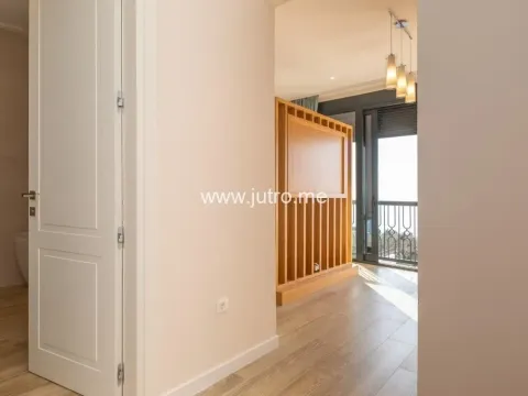 Prodaja, kuća, 217m², Rijeka Reževići, Budva - image 17