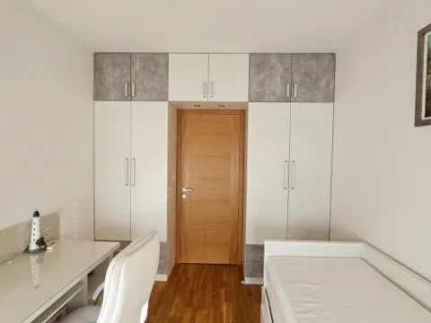 Izdavanje, dvosoban stan, 64m², City Kvart, Podgorica - image 3