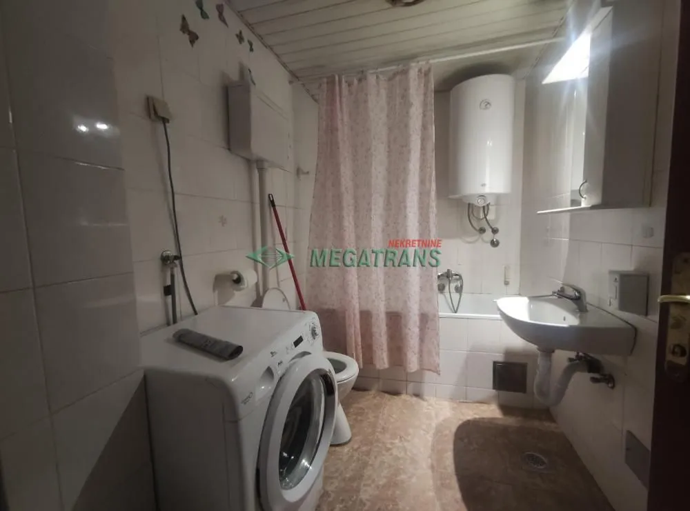 Izdavanje, dvosoban stan, 43m², Novi Sad Sve Podlokacije, Novi Sad