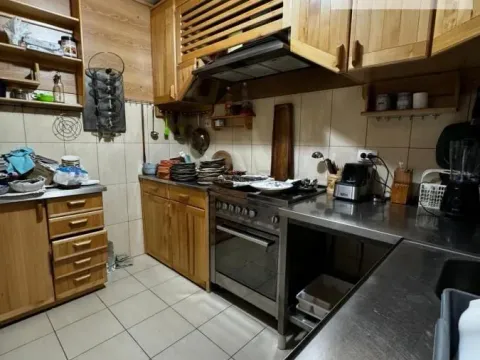 Prodaja, kuća, 400m², Sremska Mitrovica, Srbija - image 10