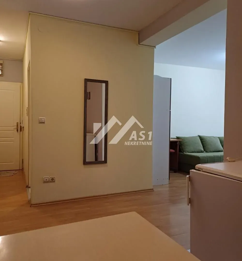 Izdavanje, dvosoban stan, 52m², Grbavica, Novi Sad Sve Podlokacije