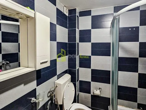 Izdavanje, trosoban stan, 92m², Krivi Most, Podgorica - image 12