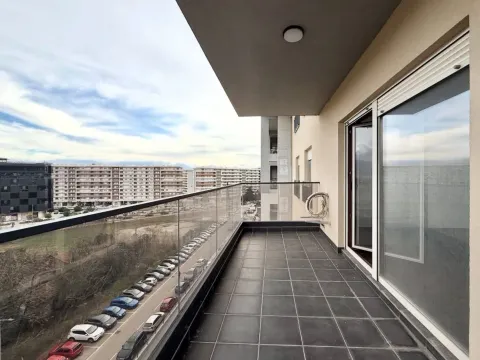 Sale, two bedroom apartment, 85m², Master Kvart, Podgorica - image 9
