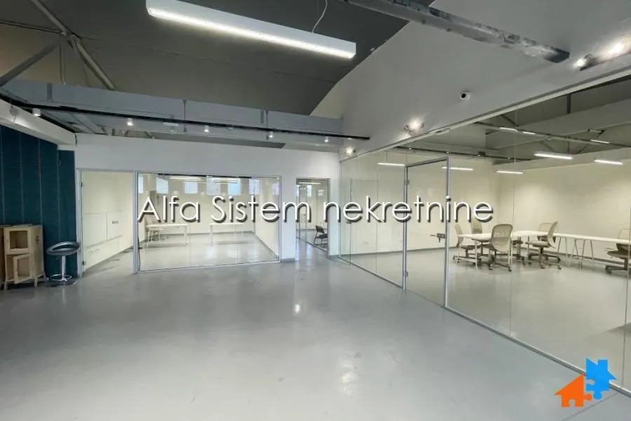 Rent, office space, 2000m², Voždovac Sve Podlokacije, Beograd
