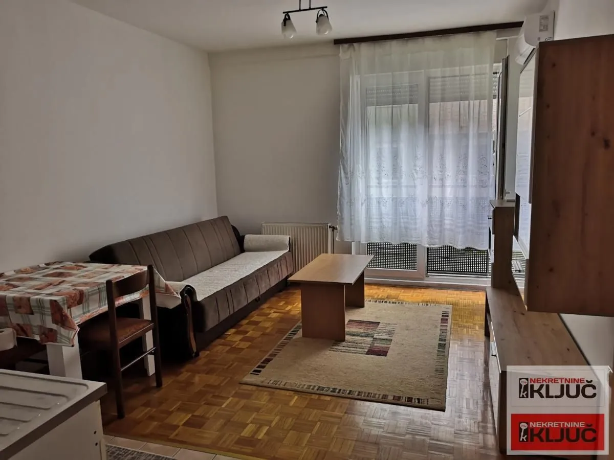 Izdavanje, garsonjera, 24m², Nova Detelinara, Novi Sad Sve Podlokacije