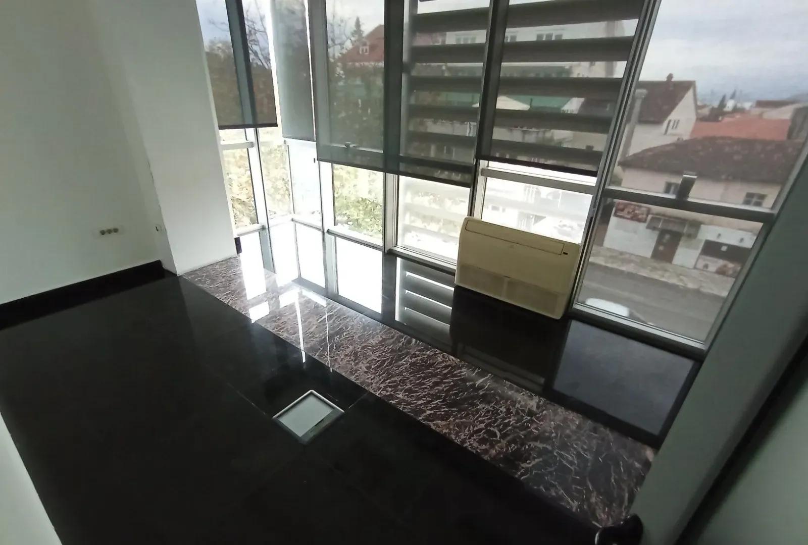 Rent, office space, 185m², Centar, Podgorica